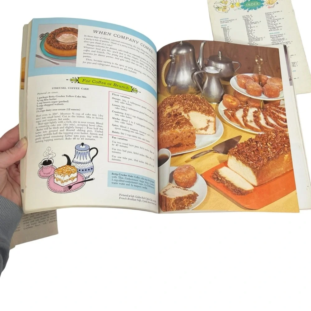 Lot Of 2 Betty Crocker Cook Book Pamphlets Bonus Recipes Cake Frosting Bisquick